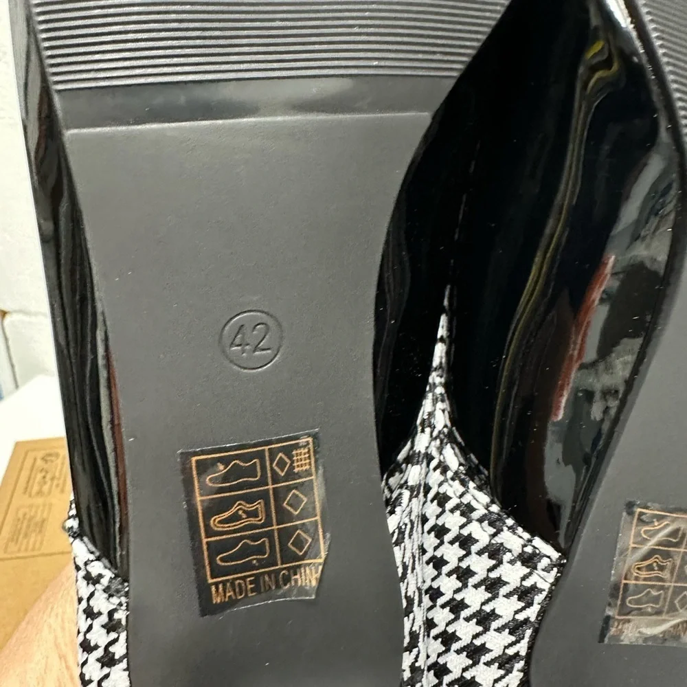 houndstooth Witchy Oxford Heels – Size 42